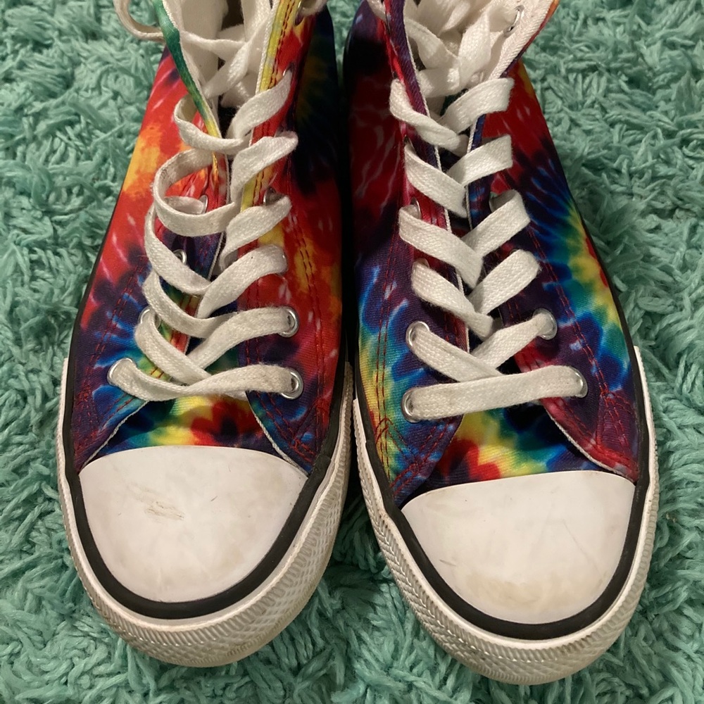 Hightop Converse like shoes